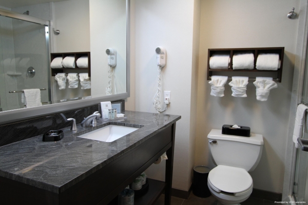 Hampton Inn - Suites Seattle-Downtown